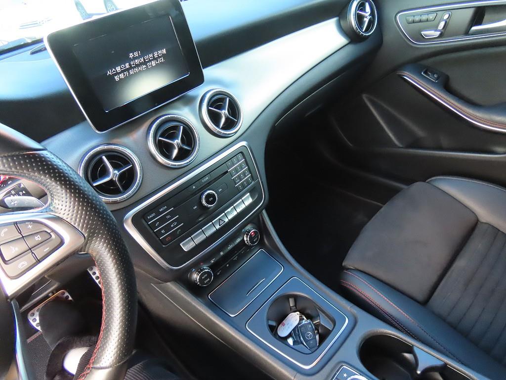 Mercedes Benz CLA Class - Vista 9