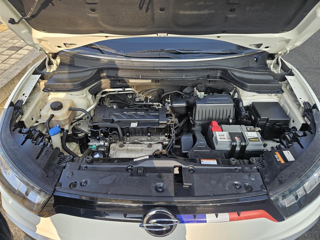 Ssangyong Tivoli 2019 Blanco - Importación desde Corea - HF Imports Iquique - Foto 20