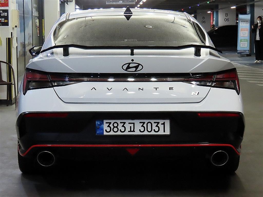 HYUNDAI Avante - Vista 5