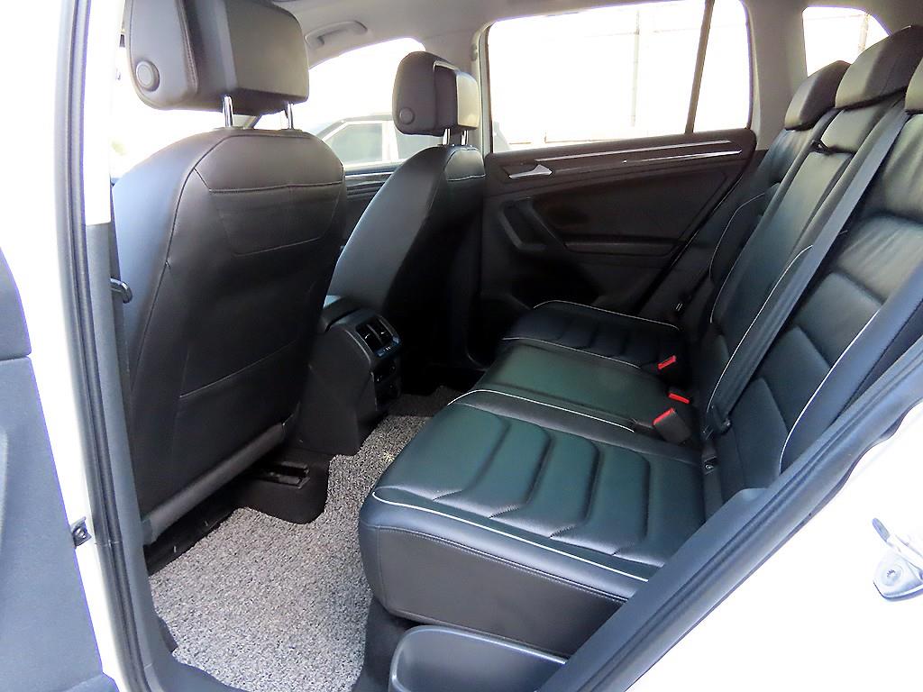 Volkswagen Tiguan - Vista 6