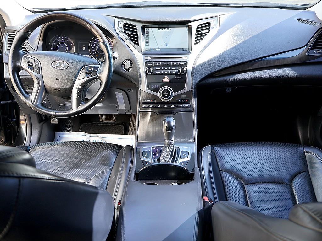 HYUNDAI Grandeur - Vista 9