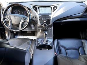 HYUNDAI Grandeur - Vista 10