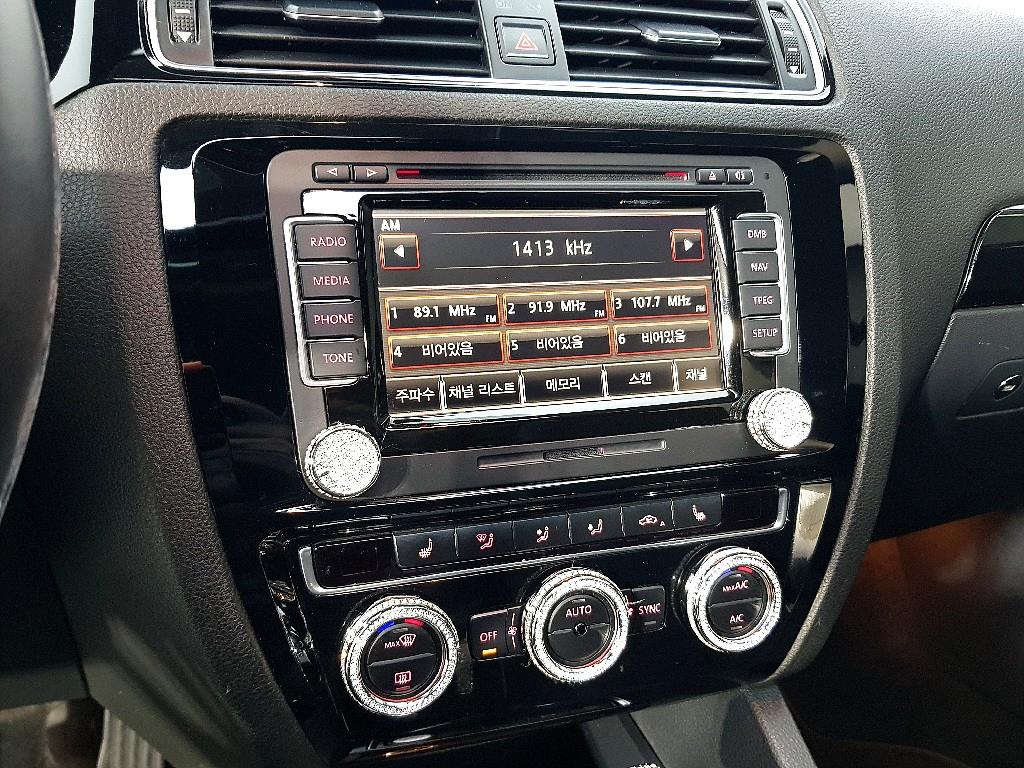 Volkswagen Jetta 2015 Negro - Importación desde Corea - HF Imports Iquique - Foto 13