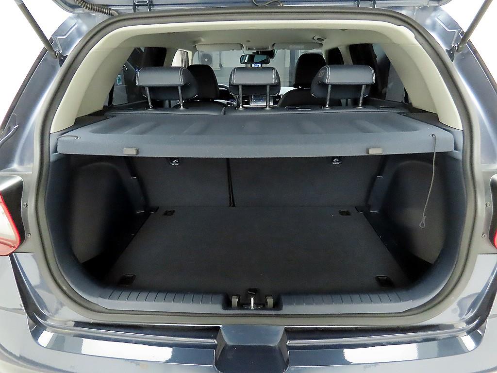 HYUNDAI Venue - Vista 5