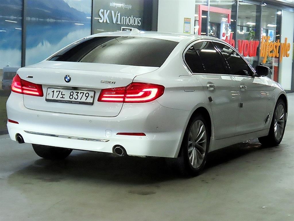 BMW 5 Series - Vista 4