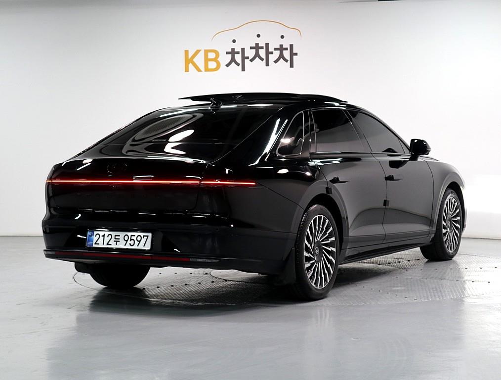 HYUNDAI Grandeur - Vista 3