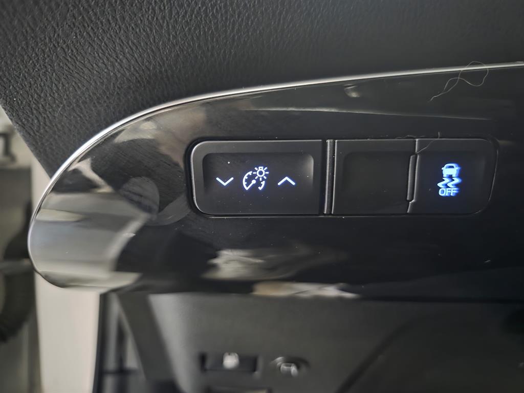 Toyota Prius 2017 Blanco - Importación desde Corea - HF Imports Iquique - Foto 17