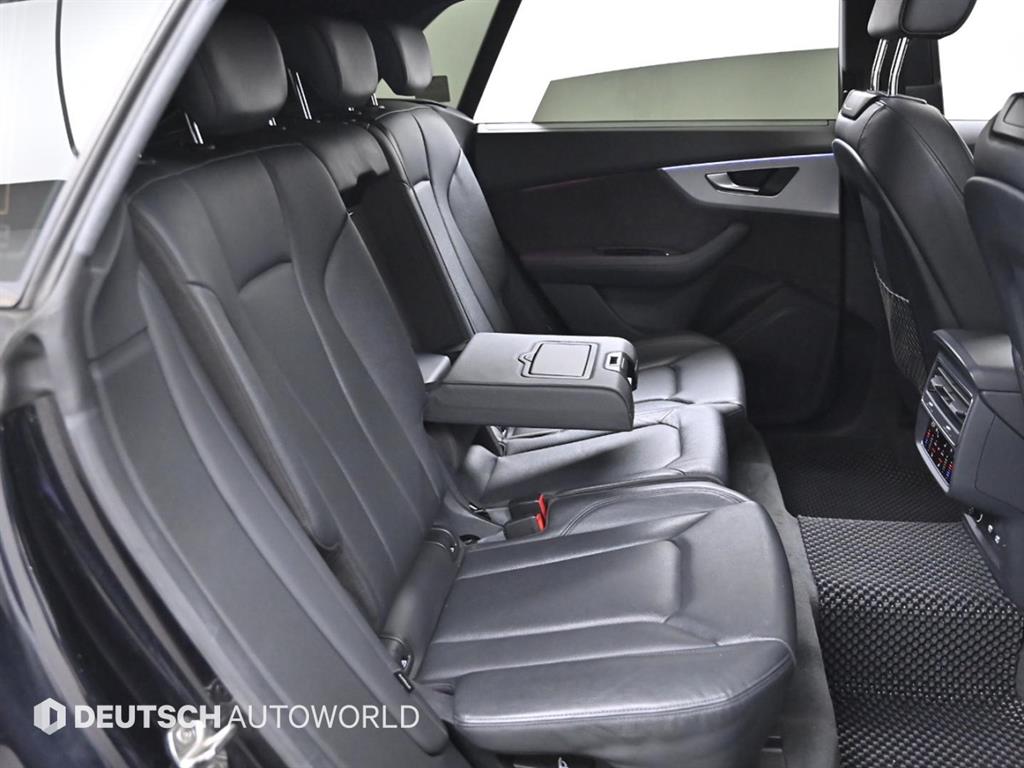Audi Q8 - Vista 12