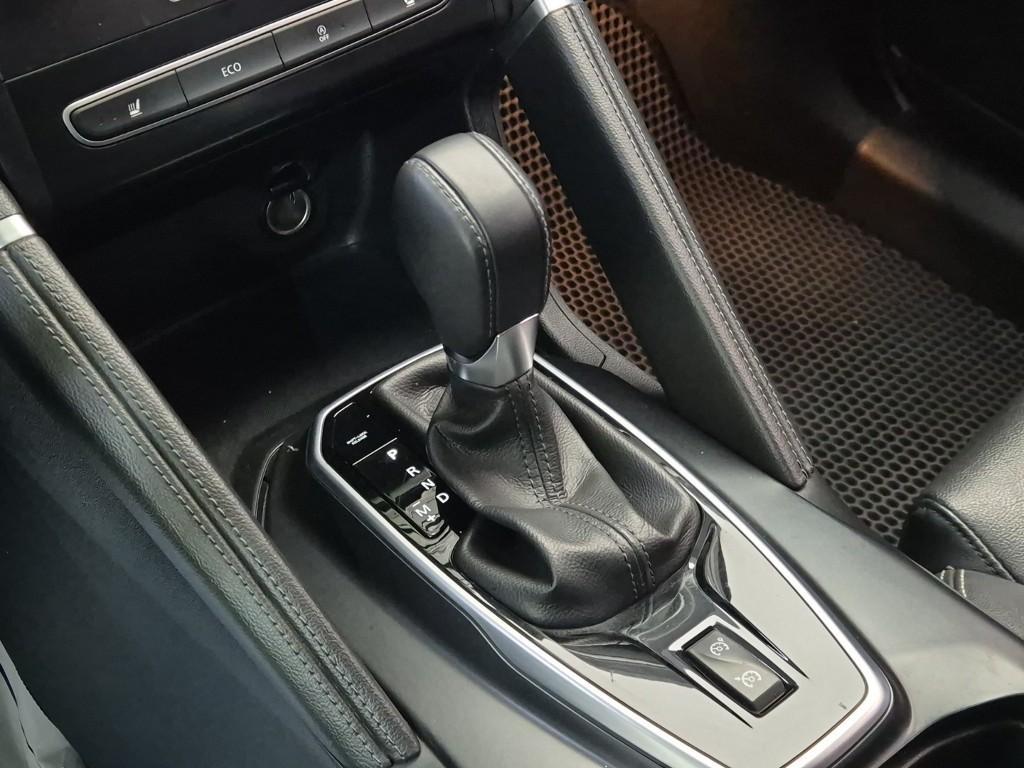 SAMSUNG QM6 - Vista 8