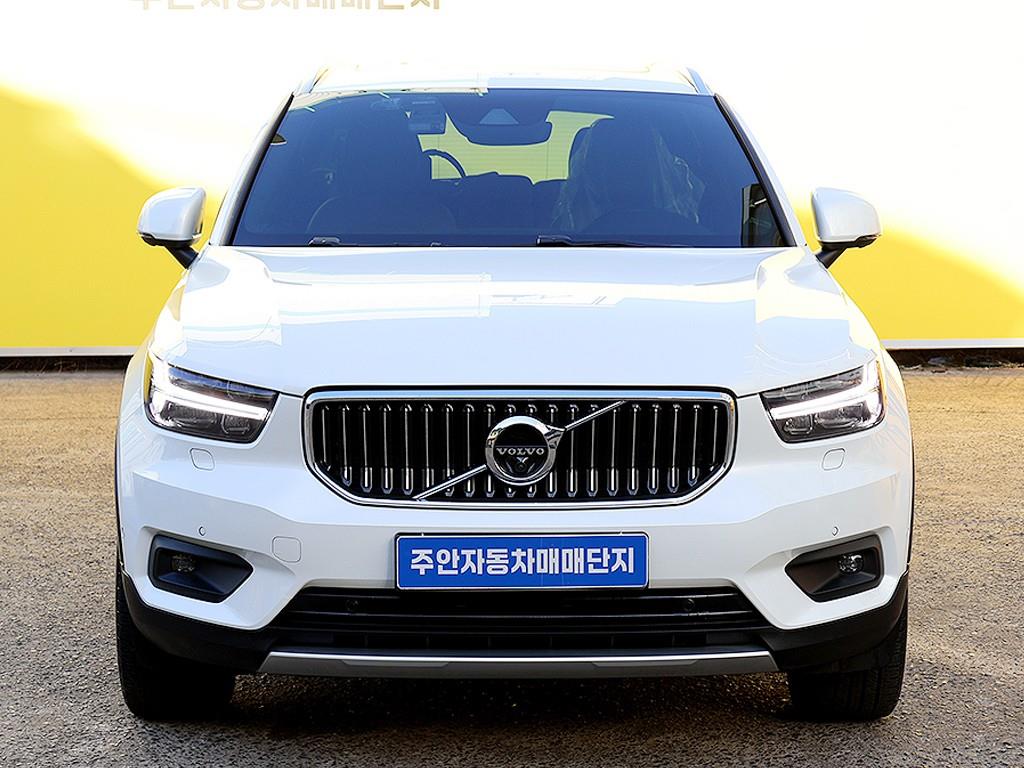 Volvo XC40 - Vista 3