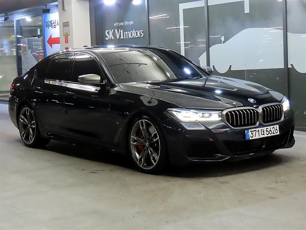 BMW 5 Series 2022 Negro - Importación desde Corea - HF Imports Iquique - Foto 1