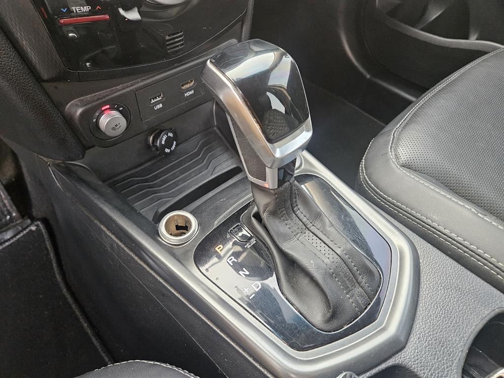 Ssangyong Tivoli 2019 Blanco - Importación desde Corea - HF Imports Iquique - Foto 15