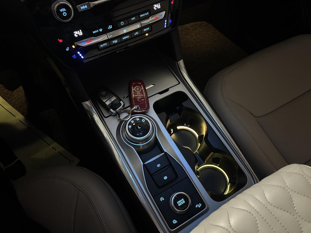 Ford Explorer - Vista 10