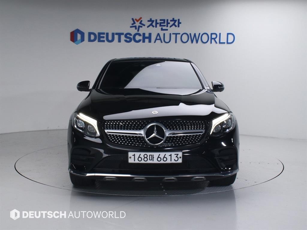 Mercedes Benz GLC Class - Vista 3