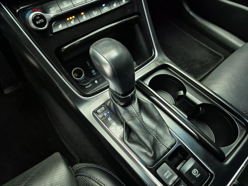 HYUNDAI Grandeur - Vista 8