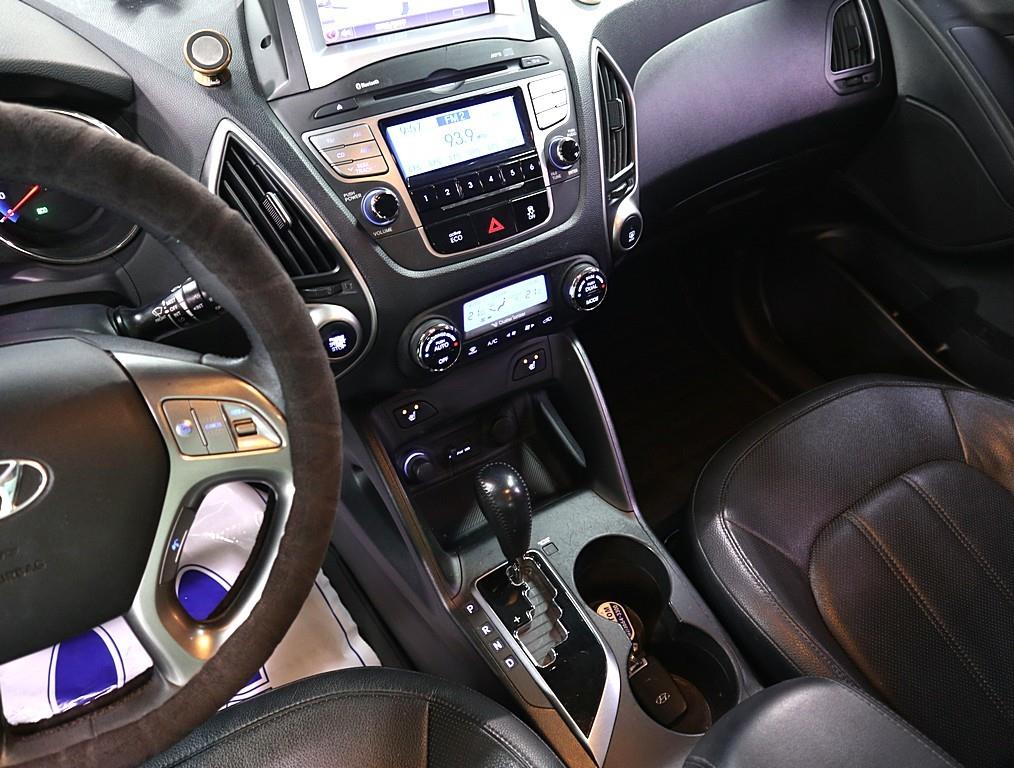 HYUNDAI Tucson - Vista 10