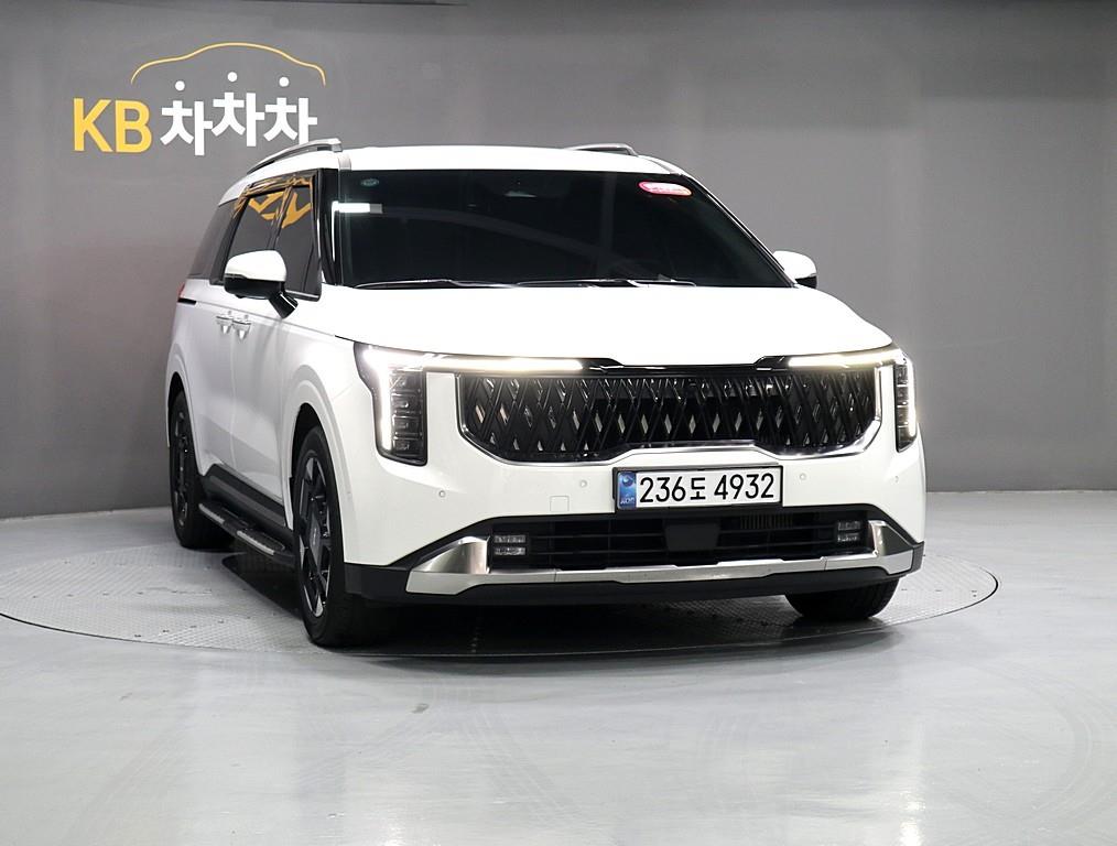 KIA Carnival - Vista 2