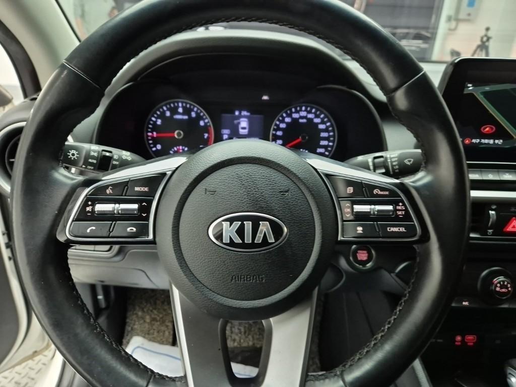 KIA K3 - Vista 9