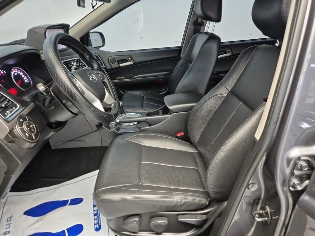 Ssangyong Korando - Vista 11