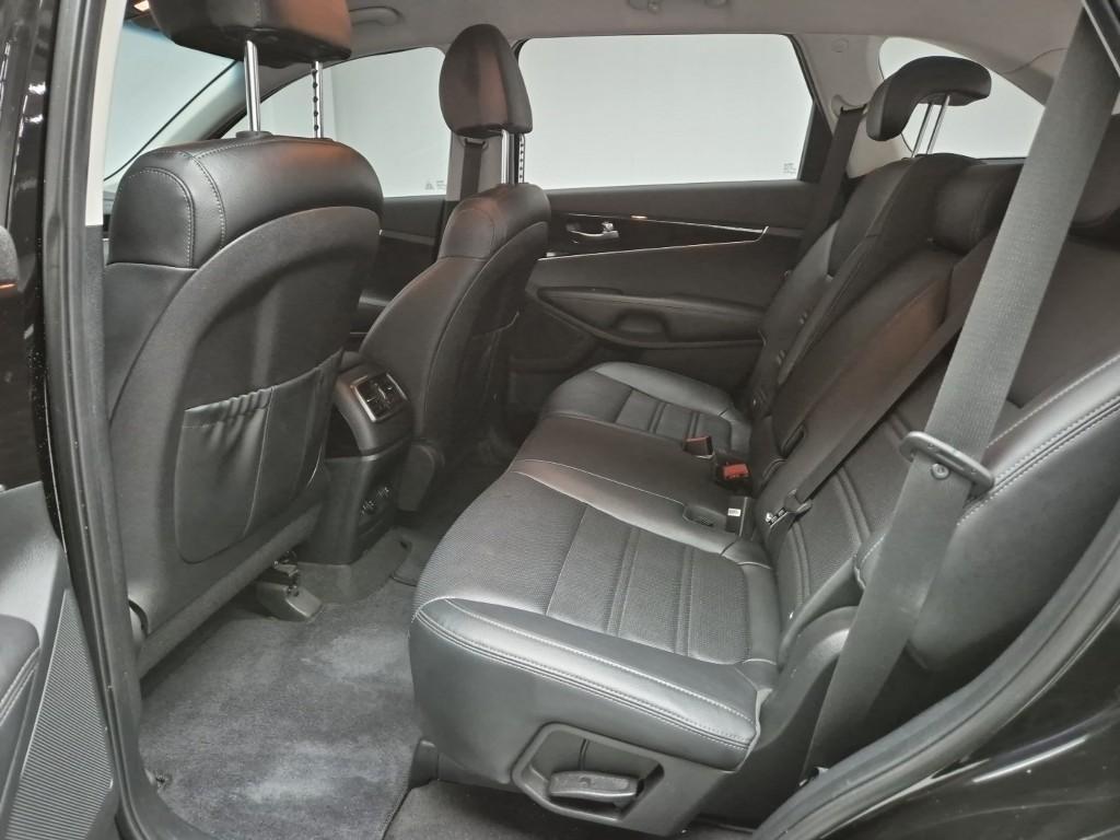 KIA Sorento - Vista 12