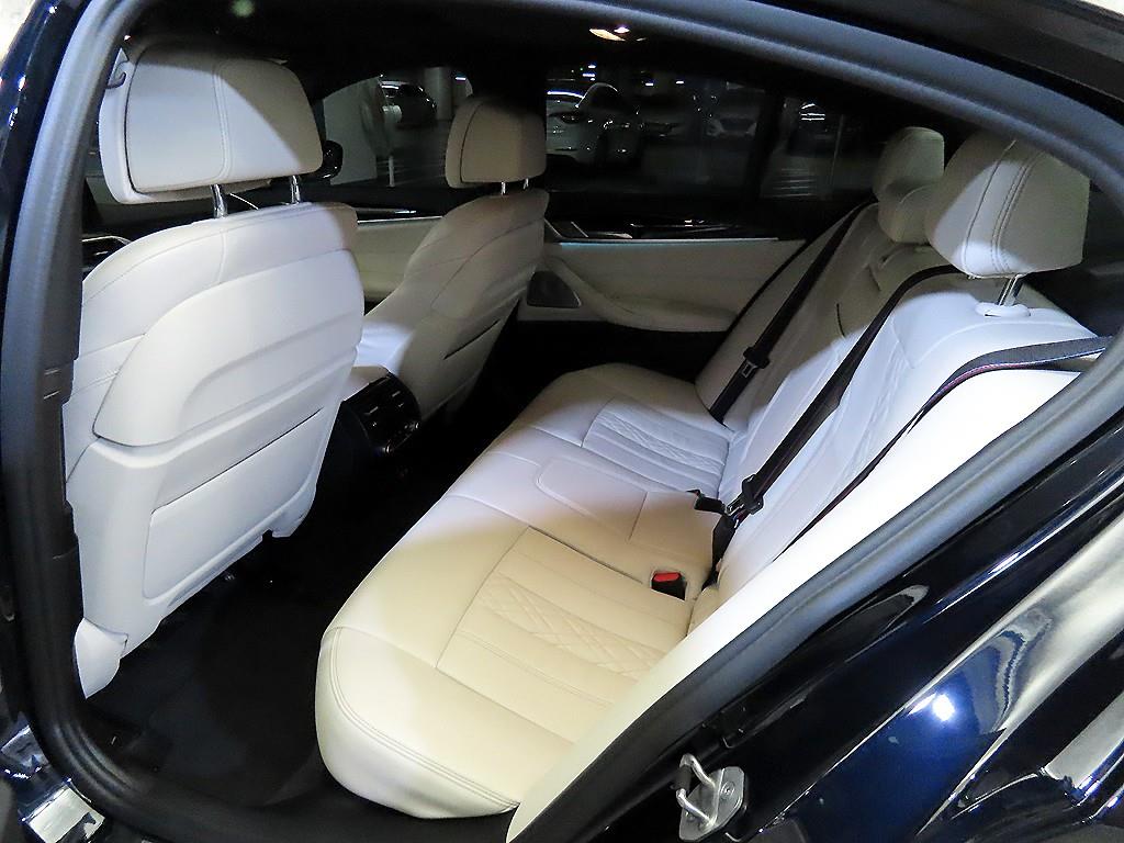 BMW 5 Series - Vista 7