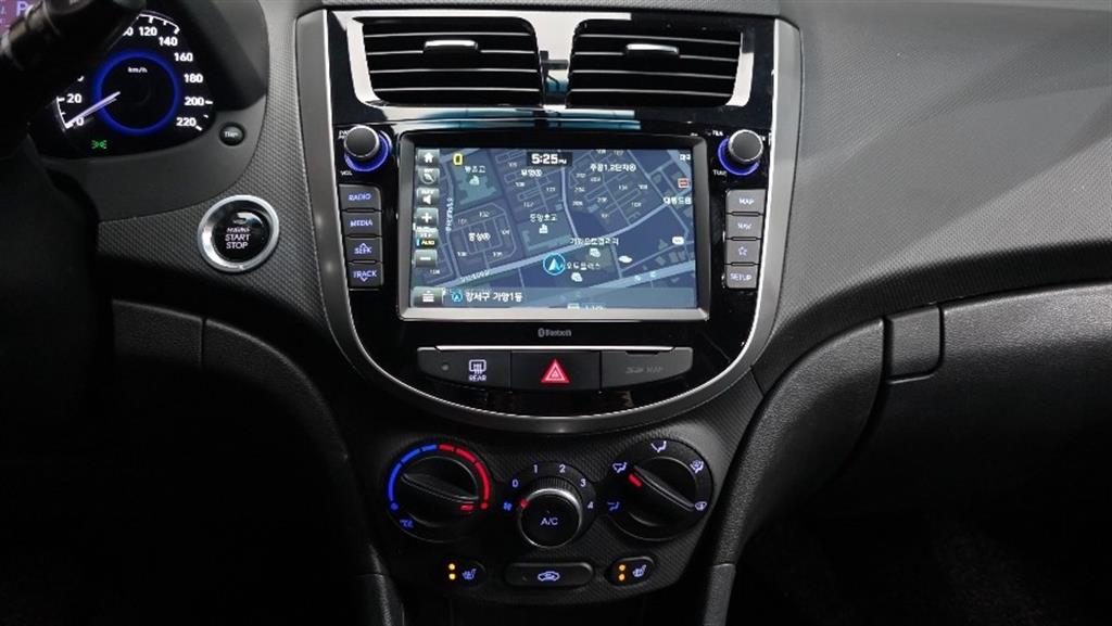 HYUNDAI Accent 2019 Negro - Importación desde Corea - HF Imports Iquique - Foto 14