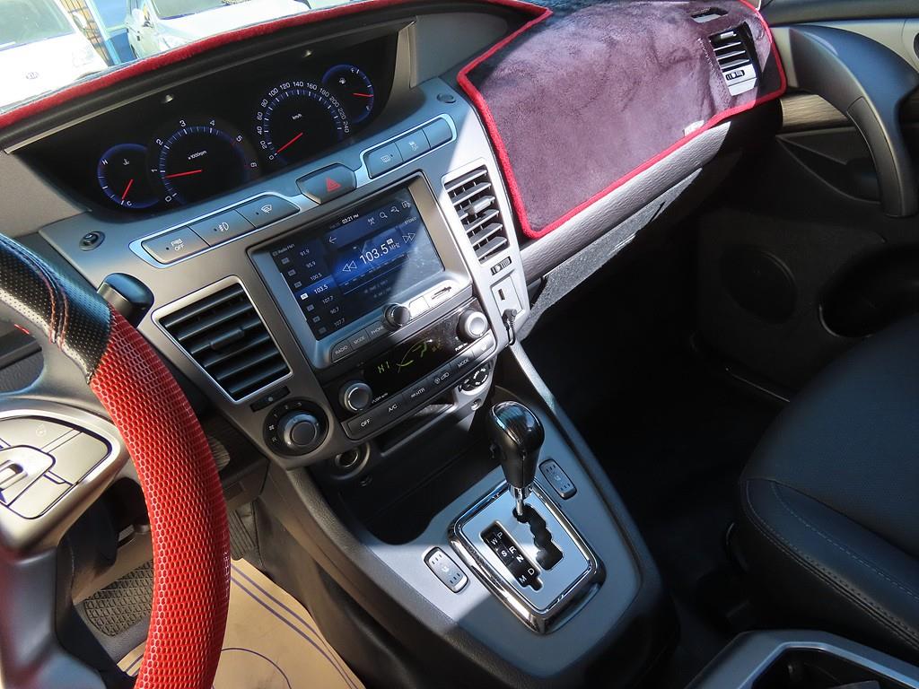 Ssangyong Korando - Vista 11