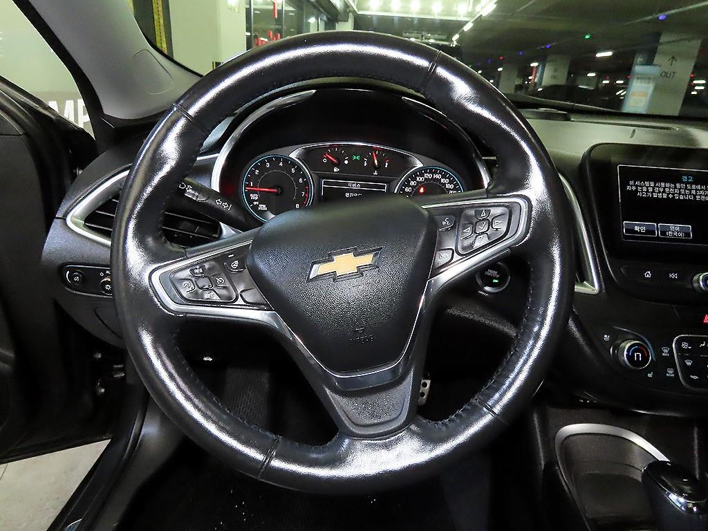 Chevrolet Malibu - Vista 8