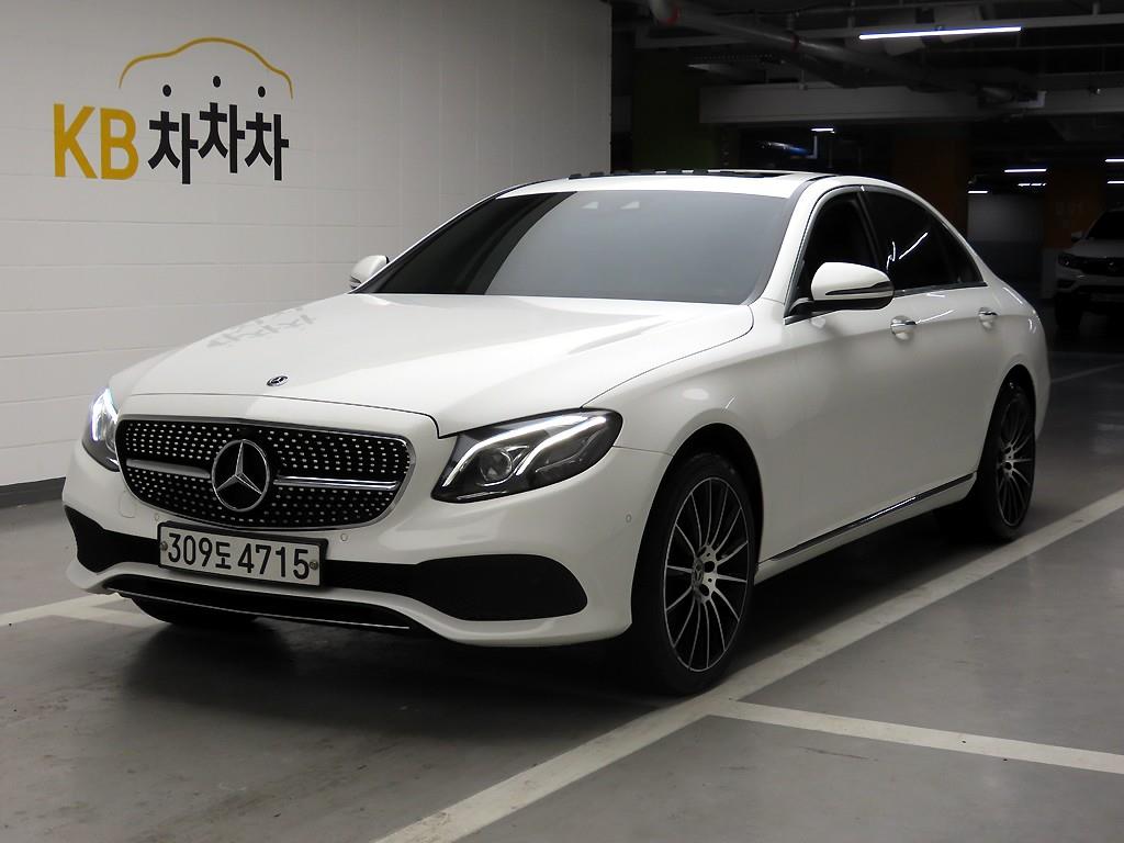 Mercedes Benz E class - Vista 2