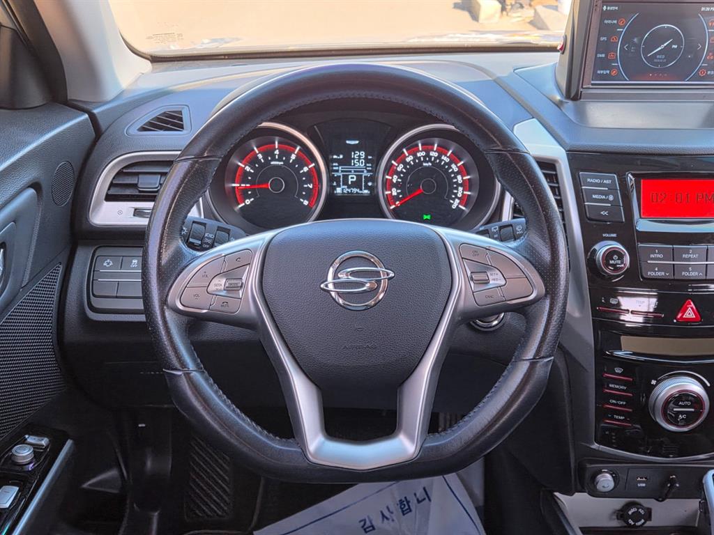 Ssangyong Tivoli - Vista 8