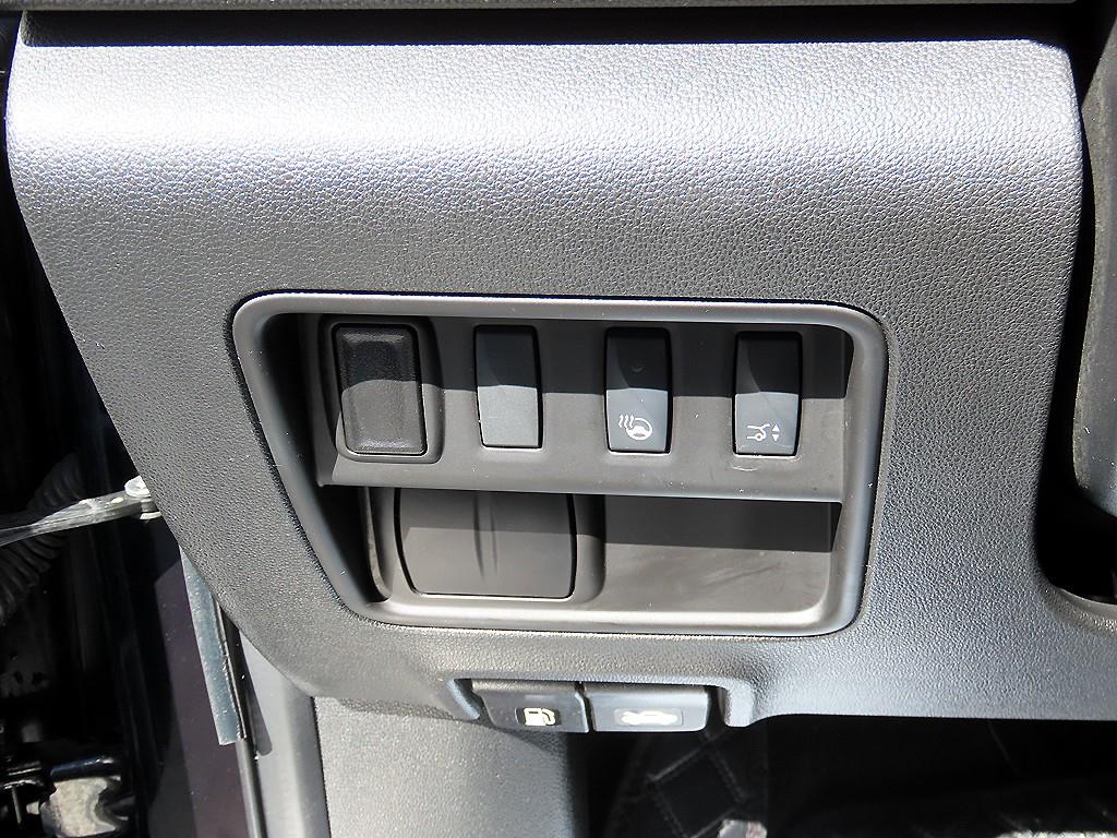 SAMSUNG QM6 - Vista 12