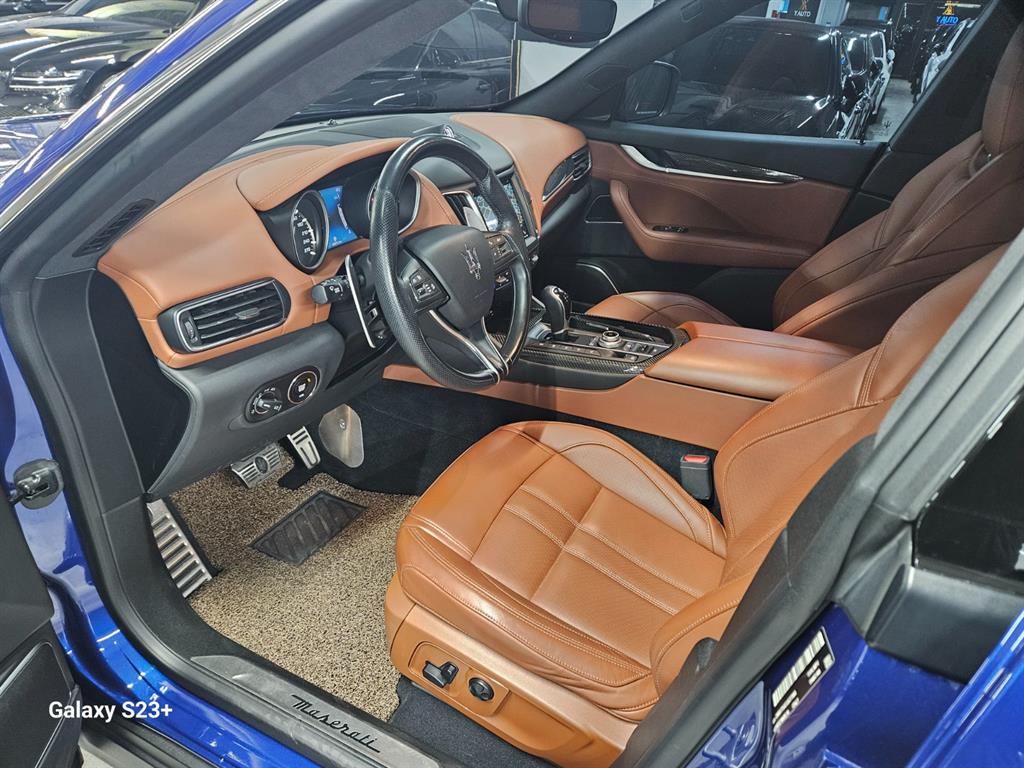 Maserati Levante - Vista 10