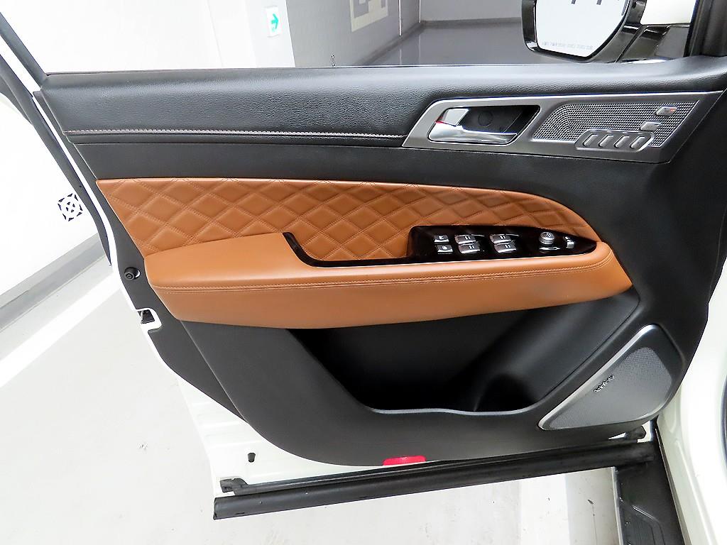 Ssangyong Rexton - Vista 11