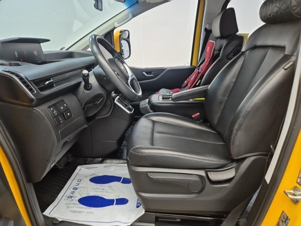 HYUNDAI Staria 2022 Amarillo - Importación desde Corea - HF Imports Iquique - Foto 18