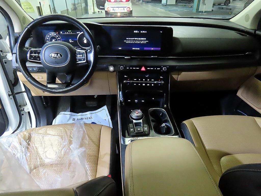 KIA Carnival - Vista 10