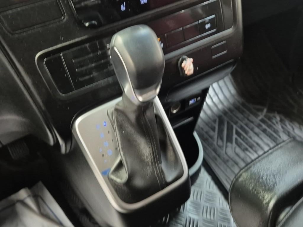 HYUNDAI Staria 2022 Amarillo - Importación desde Corea - HF Imports Iquique - Foto 13