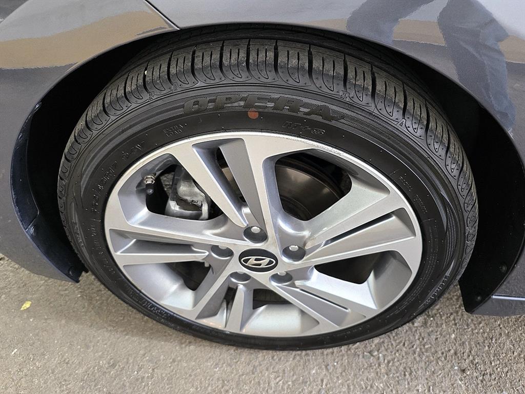 HYUNDAI Avante 2017 Gris - Importación desde Corea - HF Imports Iquique - Foto 20