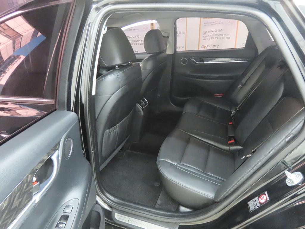 HYUNDAI Grandeur - Vista 6