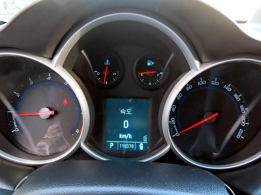 Chevrolet Cruise - Vista 9