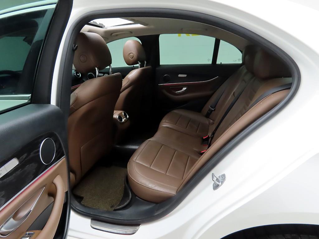 Mercedes Benz E class 2017 - Importación desde Corea - HF Imports Iquique - Foto 13