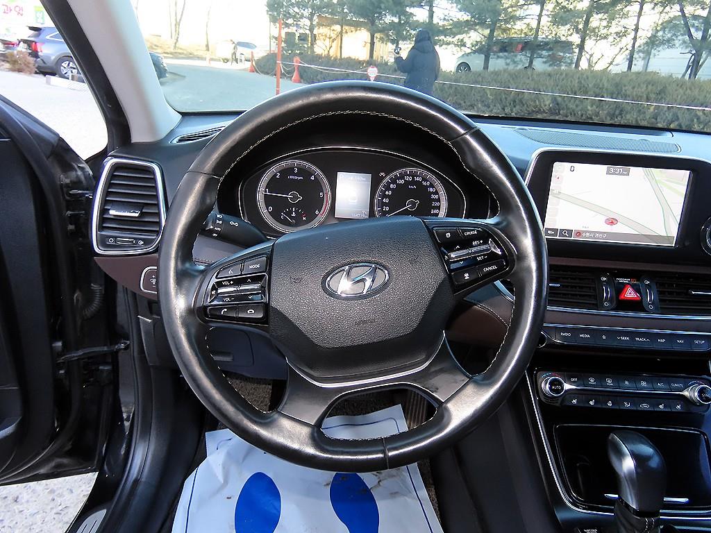 HYUNDAI Grandeur - Vista 8