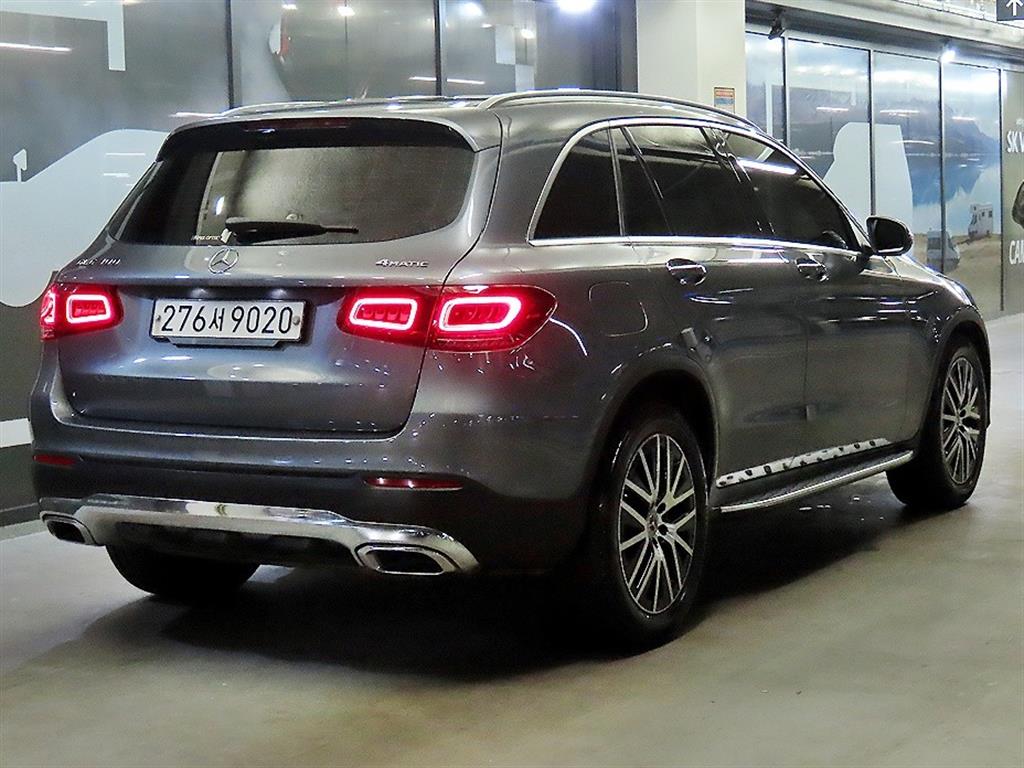 Mercedes Benz GLC Class - Vista 4