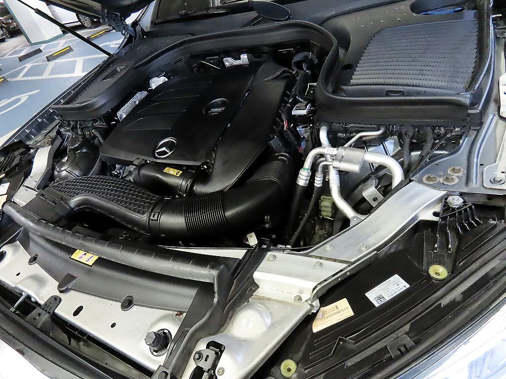 Mercedes Benz GLC Class 2020 Gris - Importación desde Corea - HF Imports Iquique - Foto 19