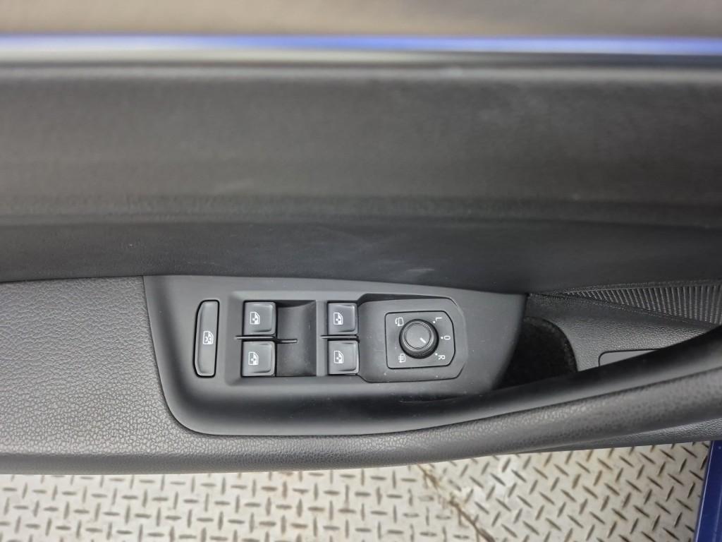 Volkswagen Arteon 2019 Azul - Importación desde Corea - HF Imports Iquique - Foto 19