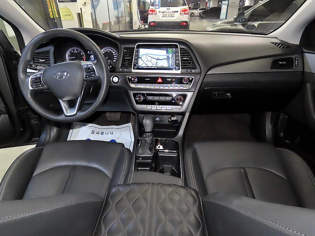 HYUNDAI Sonata - Vista 10