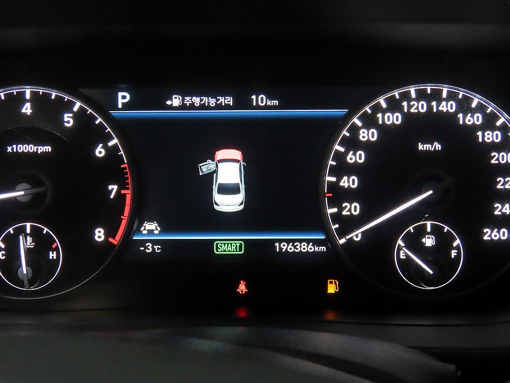 Genesis EQ900 - Vista 9