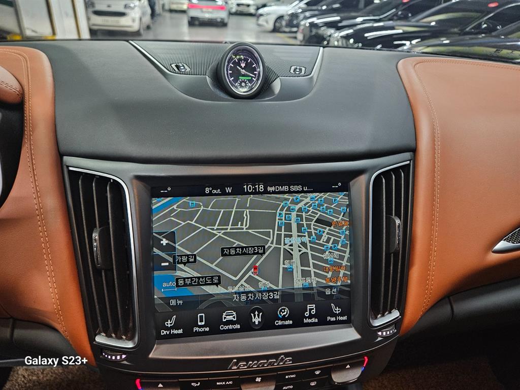 Maserati Levante 2018 Azul - Importación desde Corea - HF Imports Iquique - Foto 14