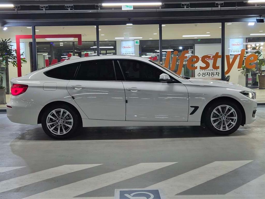 BMW Gran Turismo - Vista 3