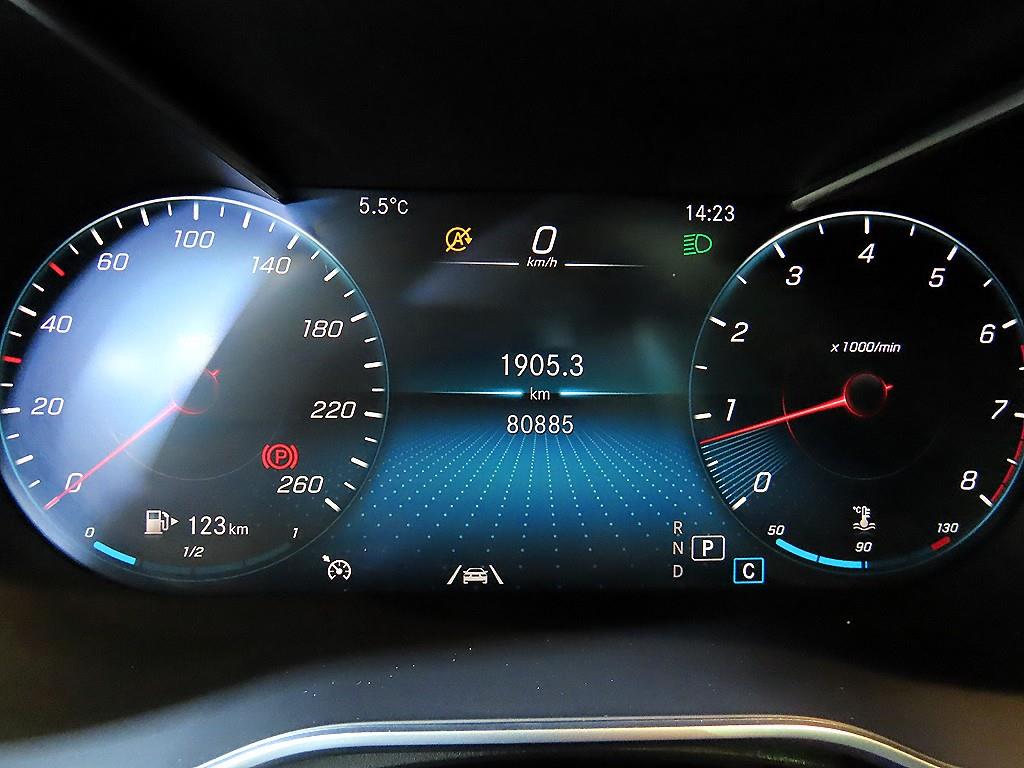 Mercedes Benz GLC Class - Vista 9