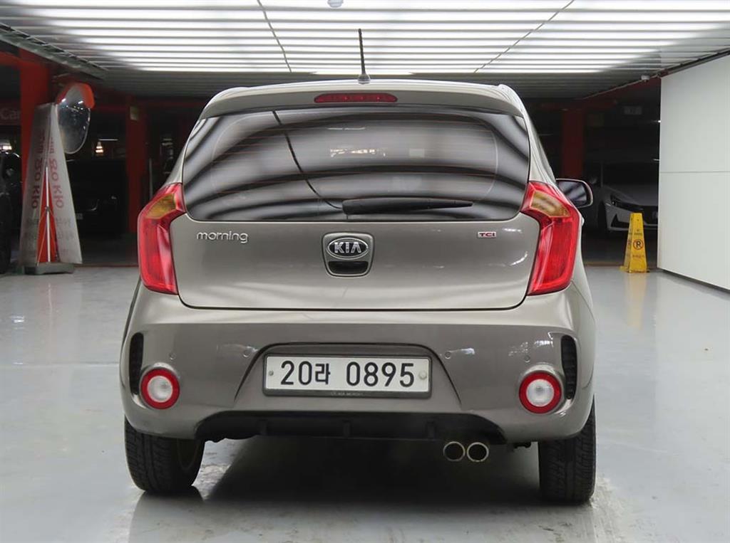 KIA Morning - Vista 3